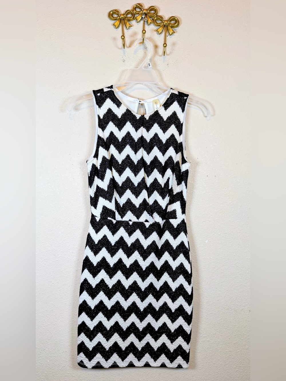 Lovely Day Black/Ivory Chevron Sheath Dress Sleeveless w/Metallic Accents.Size S
